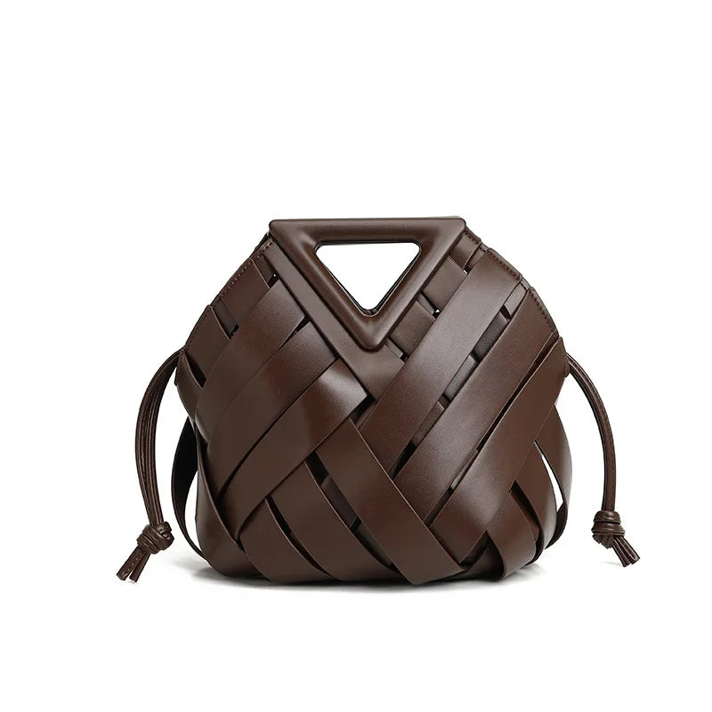 2025 new style vegetable basket triangular magnetic buckle woven hollow bag handbag single-shoulder crossbody bucket bag